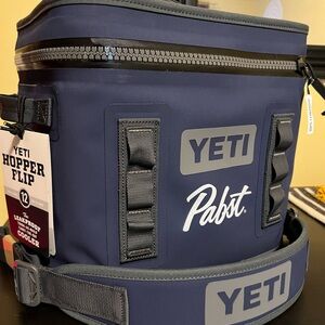 Yeti Hopper 12 - “Pabst Blue Ribbon” Edition *RARE* NEW